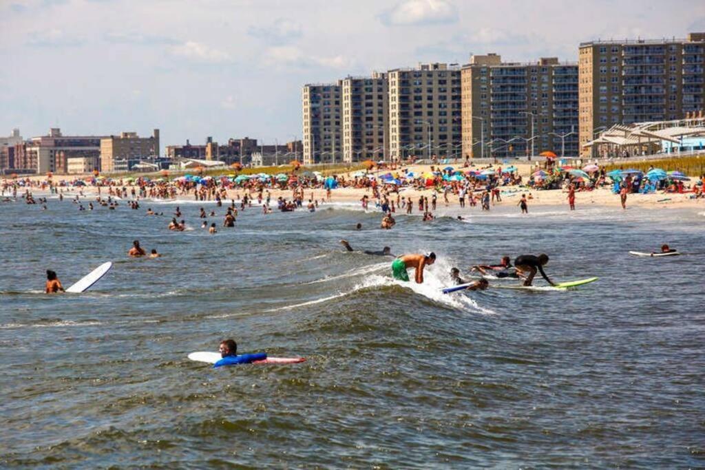 Rockaway 3 Bedroom Suite By The Sea. New York Exterior photo